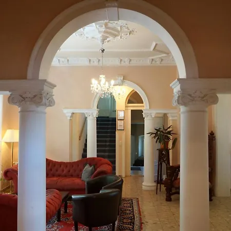 Unger Villa